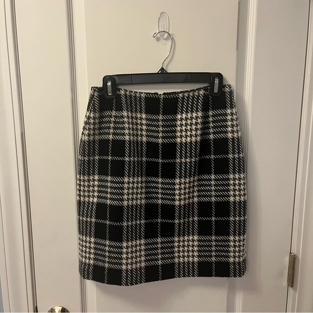 Eddie Bauer Classic Black and Cream Checkered Pencil Skirt